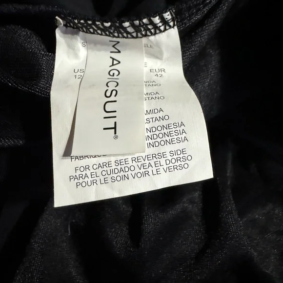 Magicsuit Colorblock Goddess One Piece Swimsuit in Navy/Black Size 12 New - Picture 7 of 9